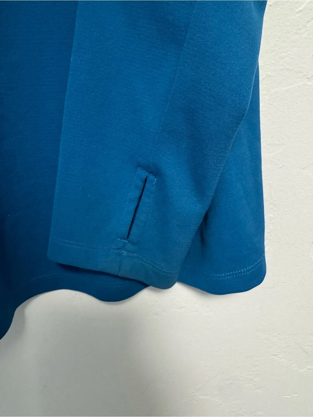 The North Face Bright Teal Men's Hooded Pullover